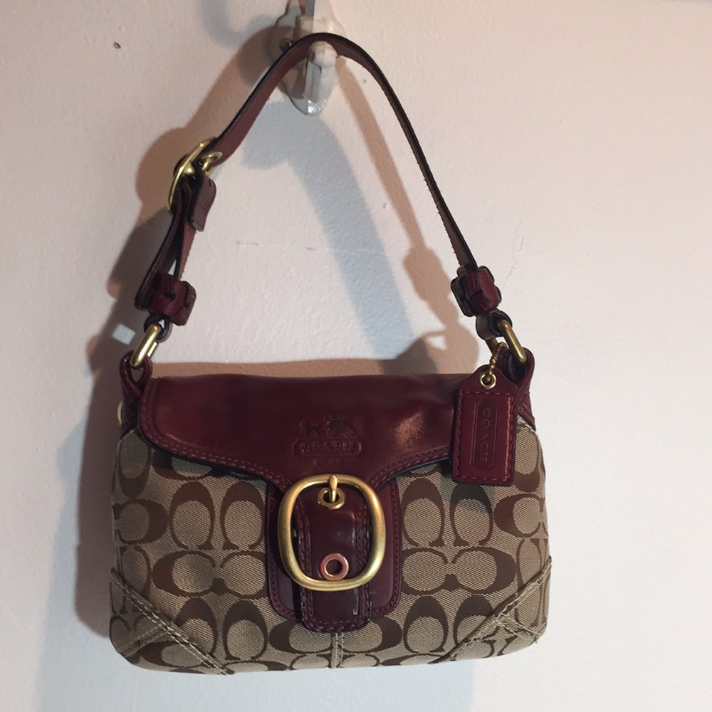 SALE🧜‍♀️COACH ❤️ NWT  leather sm flip hobo gorge!